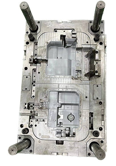 Plastic Injection Molding Applications in the Automotive Industry